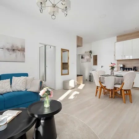 Appartement Stylish Located In The Old Town Close To Attractions By Renters *