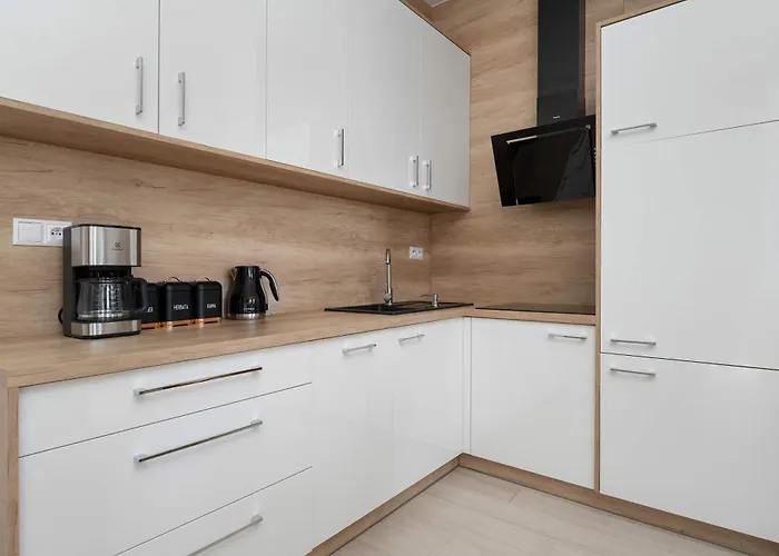 Stylish Located In The Old Town Close To Attractions By Renters Διαμέρισμα *