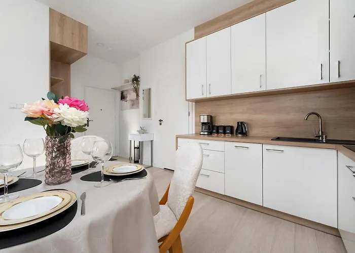 Appartement Stylish Located In The Old Town Close To Attractions By Renters