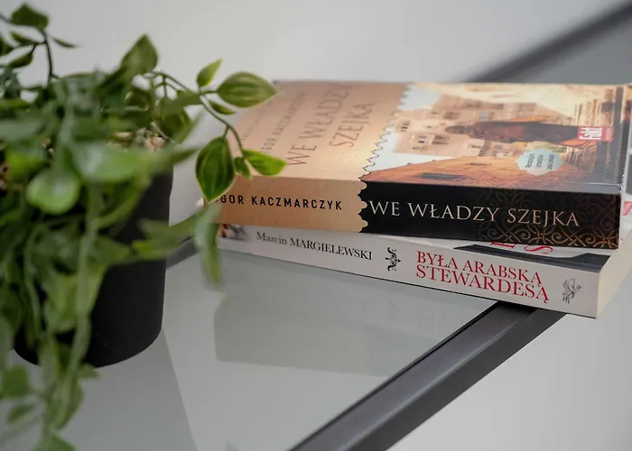 Stylish Located In The Old Town Close To Attractions By Renters Διαμέρισμα